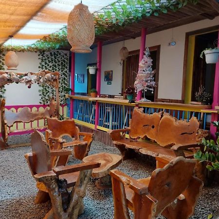 Hostal Casa Madrigal Hotel Filandia Luaran gambar