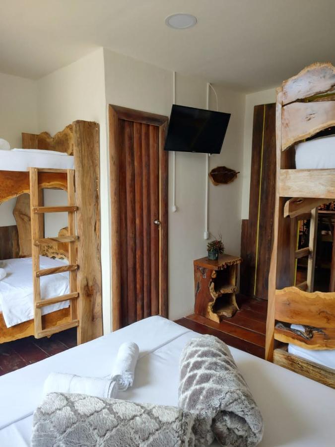 Hostal Casa Madrigal Hotel Filandia Luaran gambar
