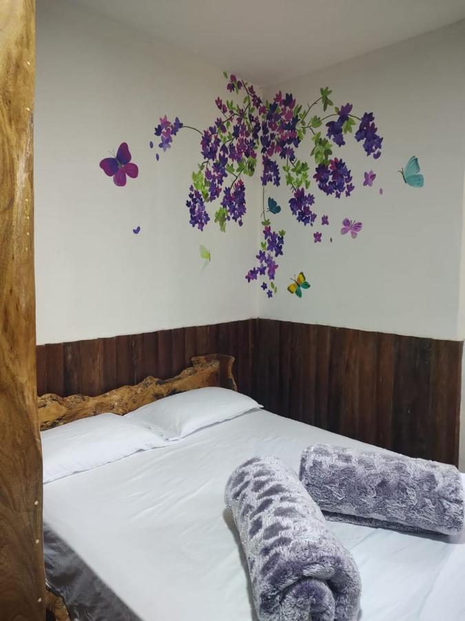 Hostal Casa Madrigal Hotel Filandia Luaran gambar