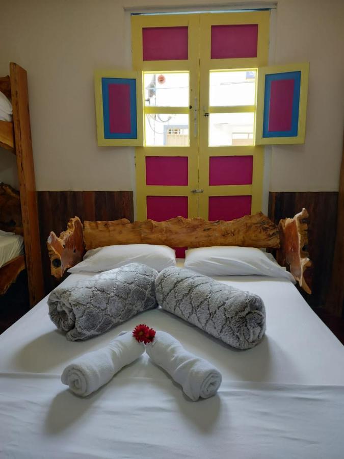 Hostal Casa Madrigal Hotel Filandia Luaran gambar