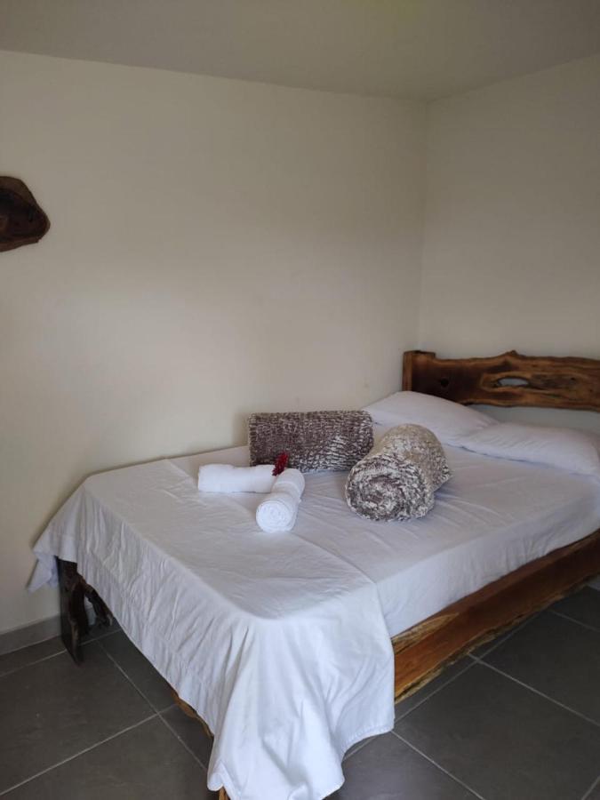 Hostal Casa Madrigal Hotel Filandia Luaran gambar